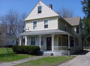 29 Mechanic St, Great Barrington, MA 01230