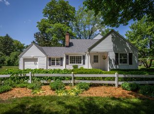 385 Leanore Ln, Brookfield, WI 53005