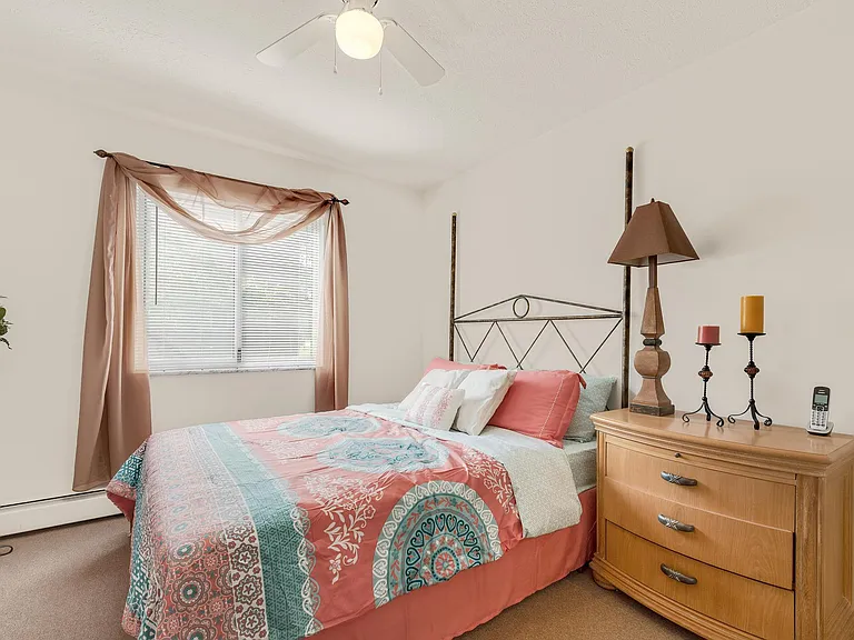 14890 E Bagley Rd — Photo 10