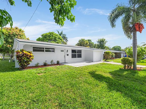 2nd image of 6420 NW 26th St
