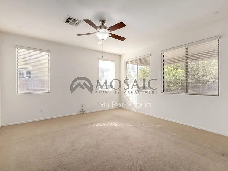 2656 E Boston St — Photo 9