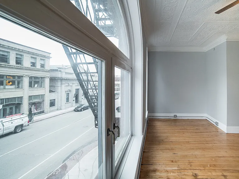 22 State St #2 — Photo 6