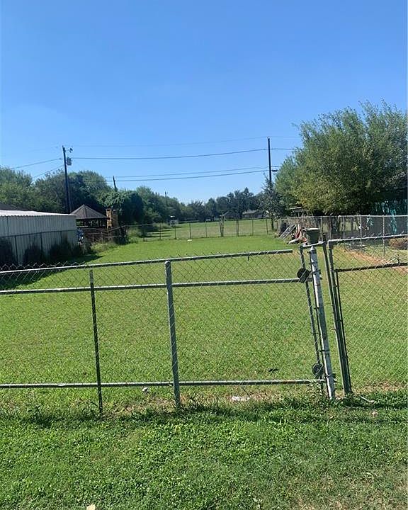 1st image of 1322 Washingtonia Palm Ave