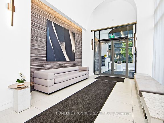 3rd image of 39 Roehampton Ave #704