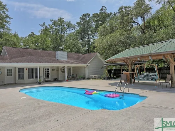121 Creekwood Drive, Bloomingdale, GA 31302