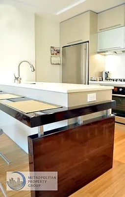 Sold by Metropolitan Property Group | media 5