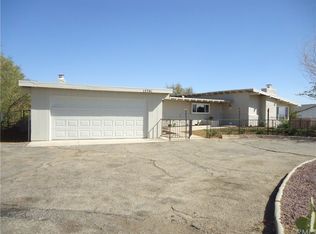 15381 Myalon Rd, Apple Valley, CA 92307