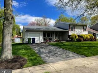 40 Concord Rd, Marlton, NJ 08053