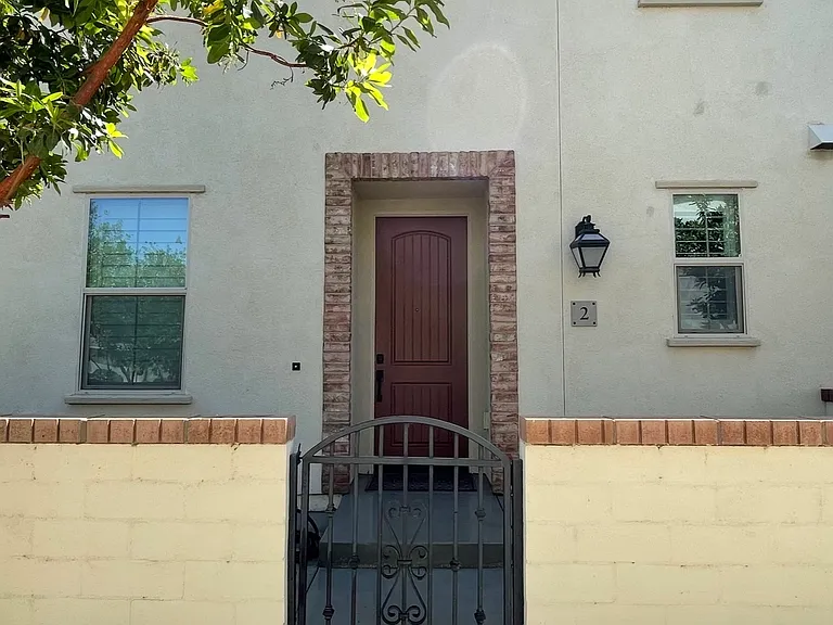 E Santa Clara Ln — Photo 1