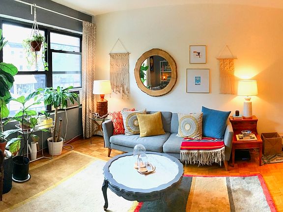 4th image of 498 Atlantic Ave #1