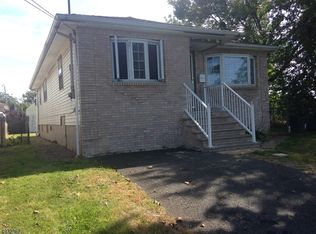520 Niles St, Elizabeth, NJ 07202