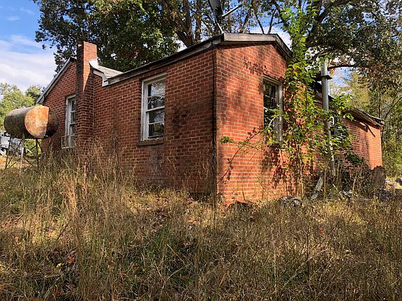 3rd image of 137 Layton Dr