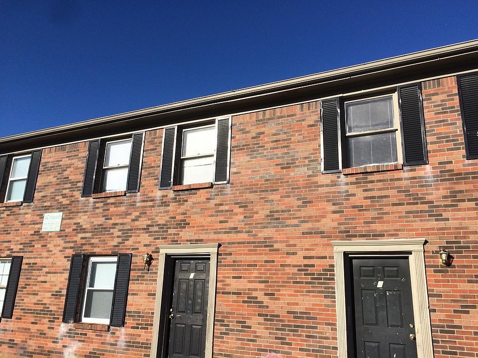 1st image of 1642 Foxhaven Dr APT 4