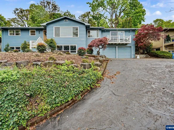 3270 Azalea Dr S, Salem, OR 97302