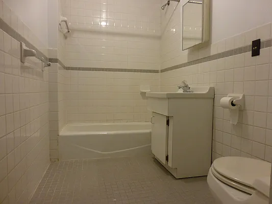 Rented by Charie Properties LLC | media 27