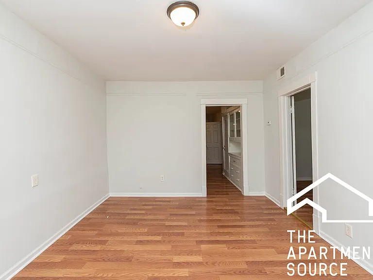 2026 N Kedvale Ave #G — Photo 10