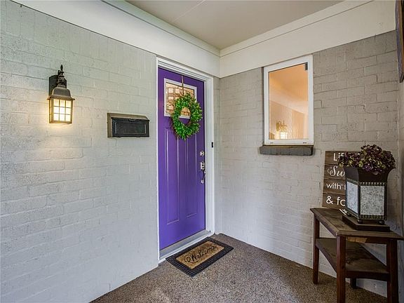 4th image of 2409 Stanley Ave