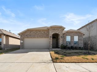 16032 Farringdon St, Justin, TX 76247