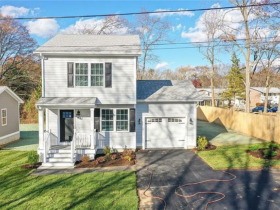 2nd image of 99 Woodlawn Ave Unit 3