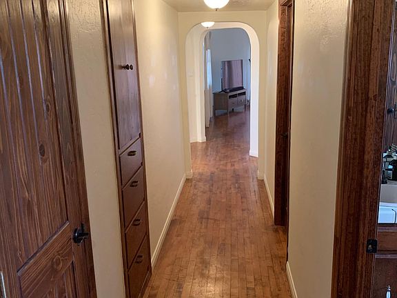 4th image of 760 Pine Ave