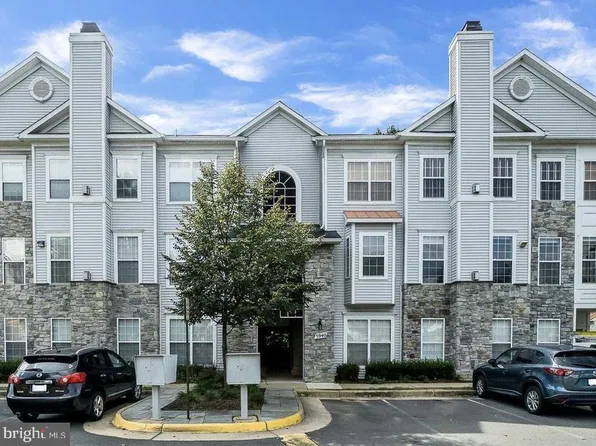 5940 Founders Hill Dr Unit 302, Alexandria, VA 22310