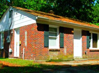 5911 Tampa St, Hanahan, SC 29410