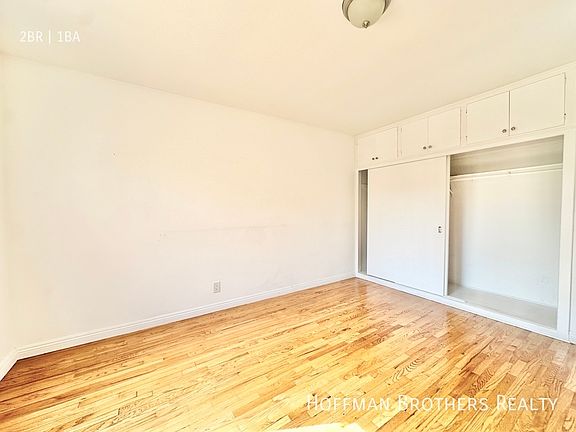 5th image of 11155 1/2 La Maida St