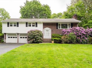27 Philip Rd, Lexington, MA 02421