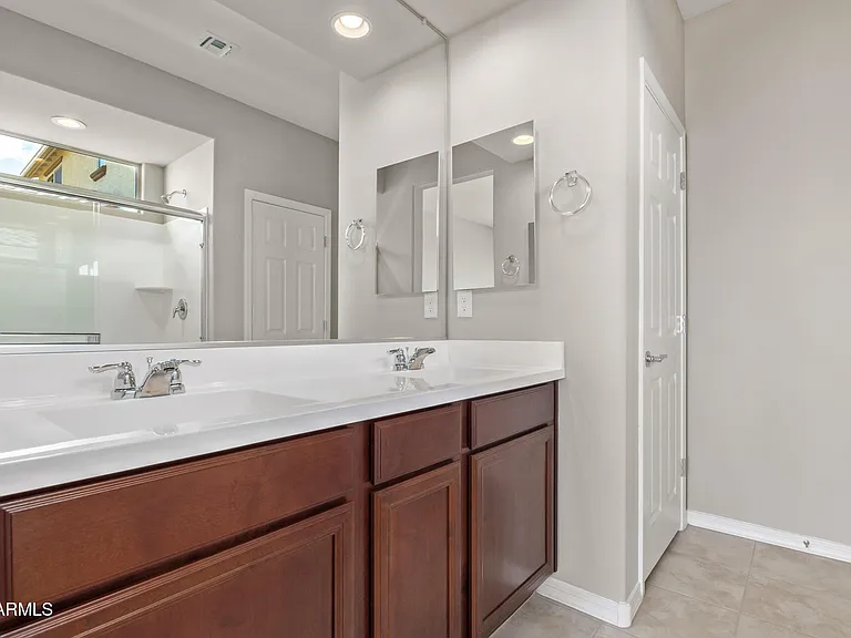 8804 W Marshall Ave — Photo 19
