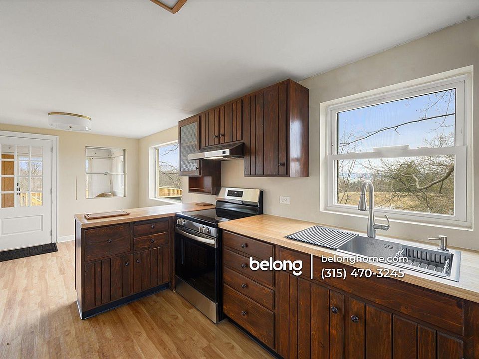 1st image of 33 Lansingville Rd