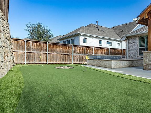 5th image of 13817 Green Hook Rd