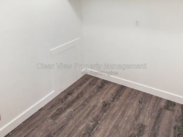 5315 38th Ave #302 — Photo 9