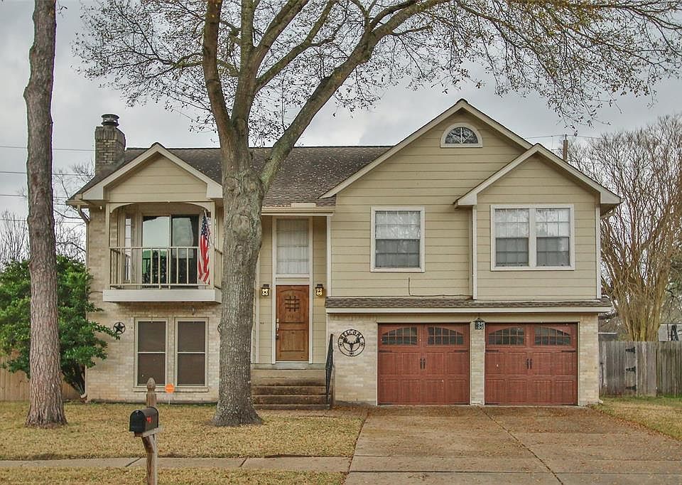 1st image of 15654 Pebble Lake Dr