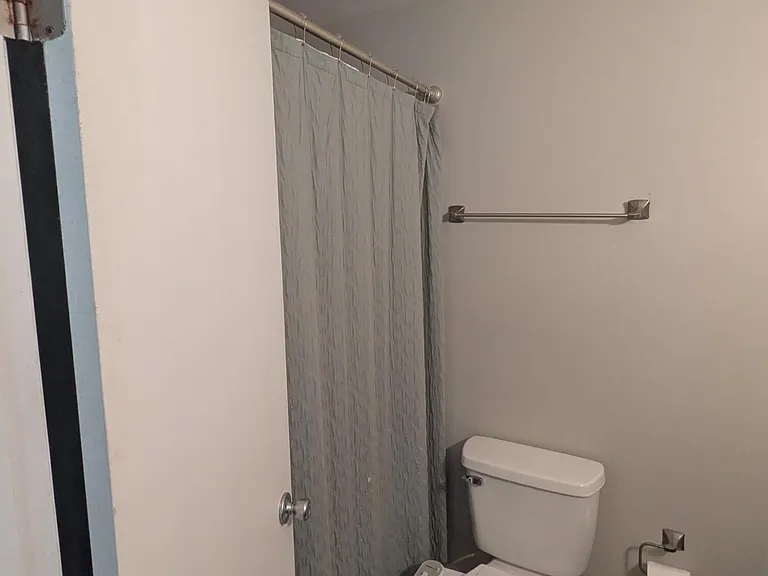 5513 Kaplan Dr — Photo 52