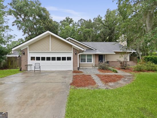 9 Red Fox Ct, Savannah, GA 31419