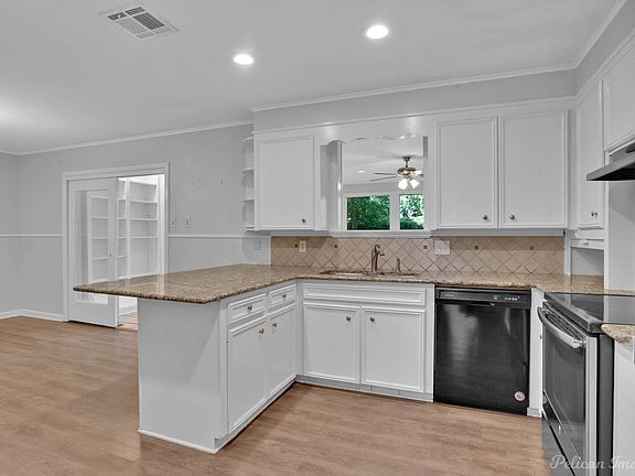 4th image of 509 Yolanda Ln