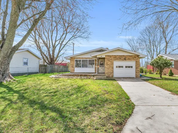 14 Dawn Ave, Paxton, IL 60957