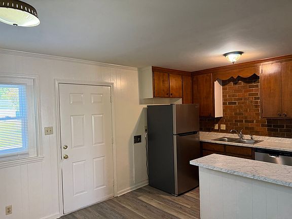 3rd image of 1723 E Cone Blvd APT H
