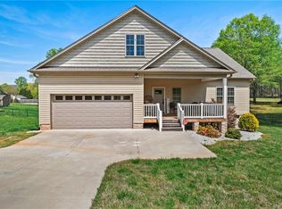 1880 Chestnut Grove Rd, King, NC 27021