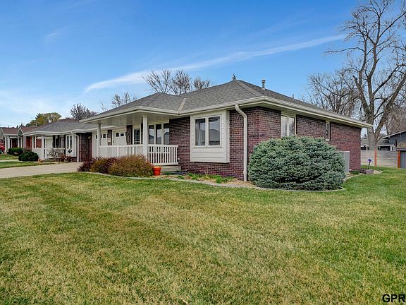 4th image of 716 Thornridge Acres Dr