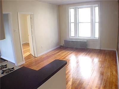 1st image of 310 W 18th St