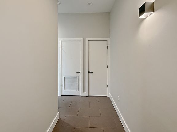 3rd image of 2304 Hillsborough St #78d1d85e1