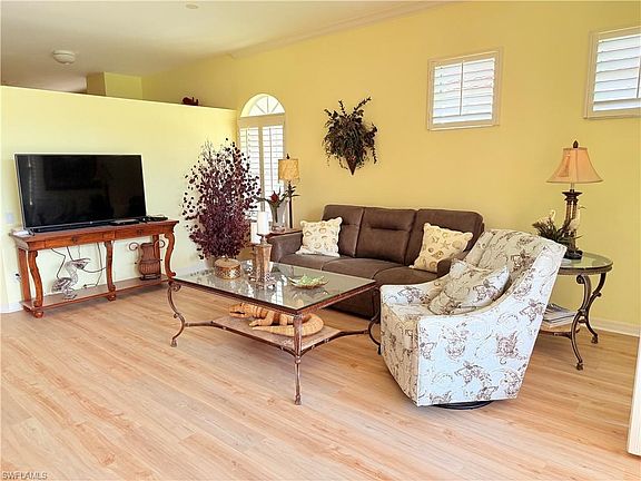 5th image of 1000 L Ambiance Cir #201