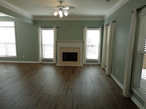 3rd image of 3890 Lake Pass Ln