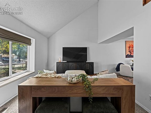 5th image of 5870 Pemberton Way