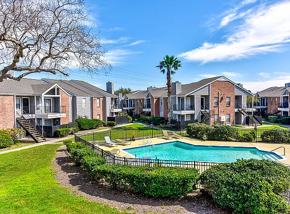 Kingston Port Apartments