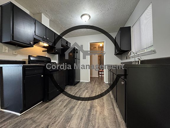 4th image of 8902 E Bourne Dr