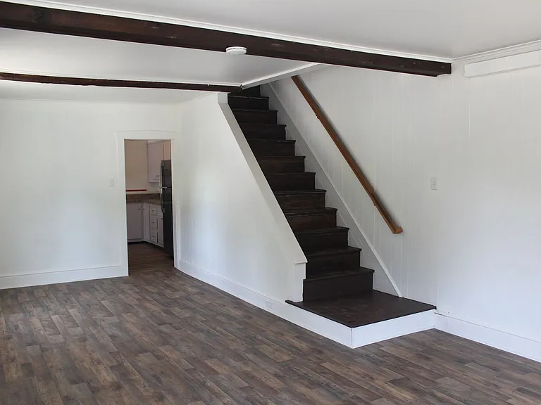 209 W Frederick St — Photo 12