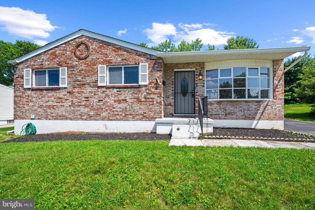 8107 Candle Ln, Baltimore, MD 21237