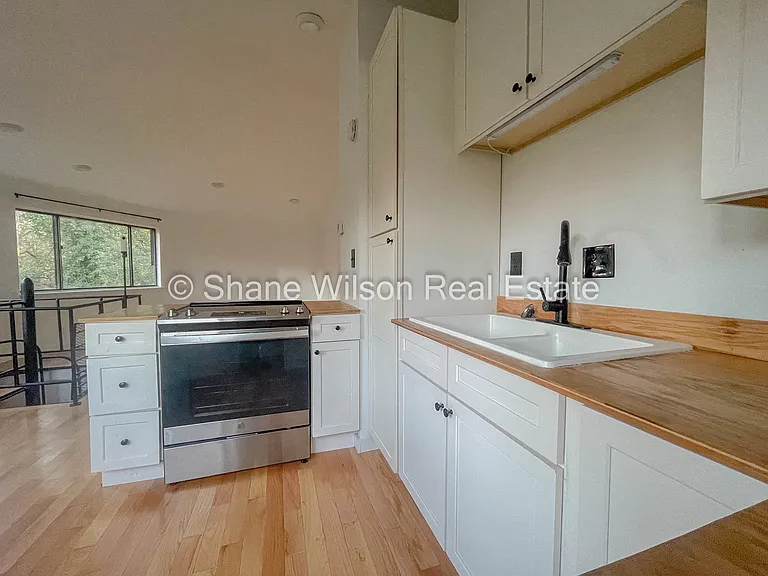 720 Midland Pike — Photo 9